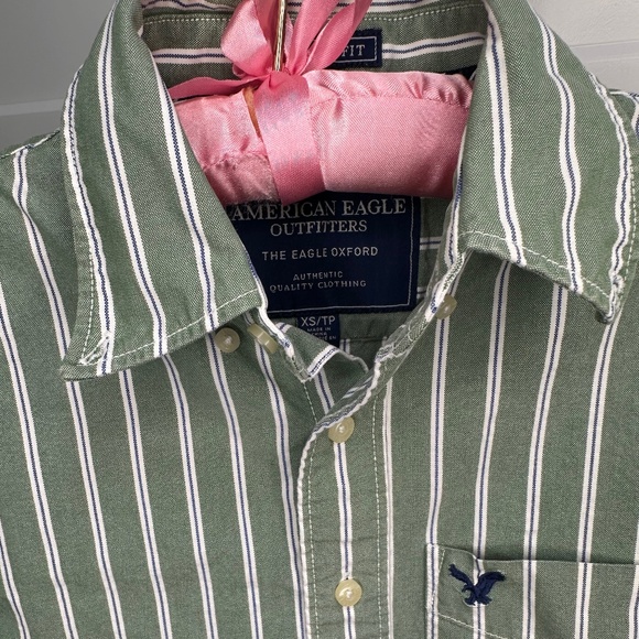 American Eagle men’s button-down green and white stripes XS vintage fit - Picture 3 of 5